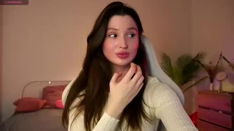 Snapshot of tender_babyy chatting on 03-09-25, 11:36 Sexy girl Li online show from 03-09-25, 11:36