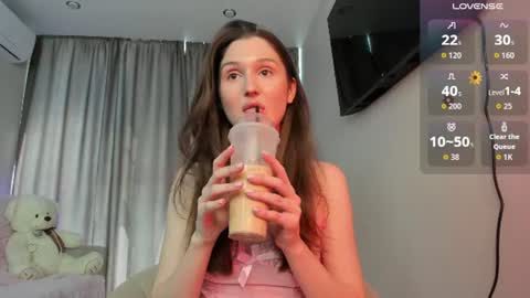Snapshot of tender_babyyy chatting on 07-03-26, 12:11 Amina online show from 07-03-26, 12:11