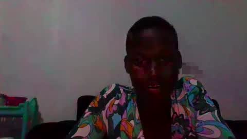 Snapshot of tenderbree chatting on 10-29-25, 08:10 tenderbree online show from 10-29-25, 08:10