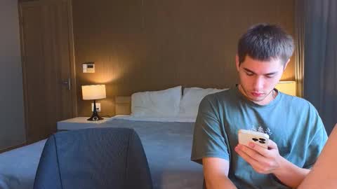 Snapshot of tenderlovesss chatting on 01-10-26, 05:31 Amanda and Kenny online show from 01-10-26, 05:31