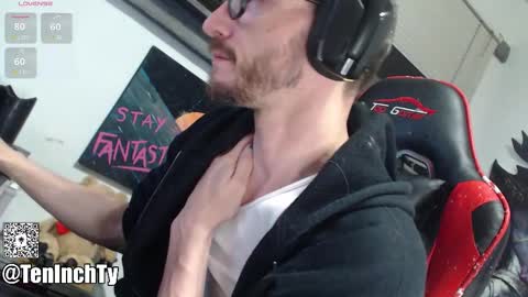 Ty online show from 11-17-25, 04:18