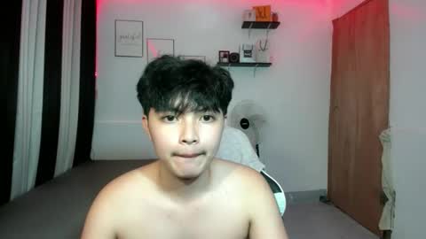 Snapshot of tenka_05 chatting on 03-18-26, 04:32 Jay online show from 03-18-26, 04:32