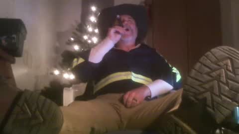 Snapshot of tennredneck chatting on 01-03-25, 05:06 Tennredneck online show from 01-03-25, 05:06