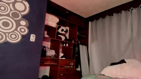 Teo online show from 06-19-26, 01:32