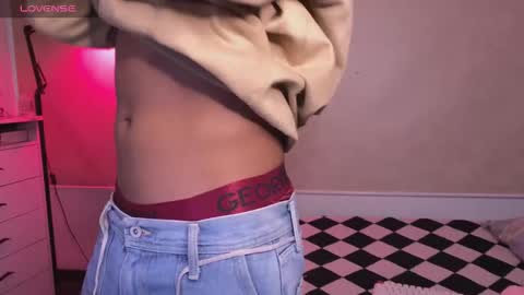 Snapshot of teobuff chatting on 11-30-25, 10:14 teo browny online show from 11-30-25, 10:14