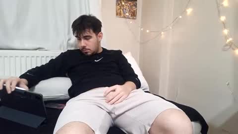 Teo online show from 02-25-26, 12:09