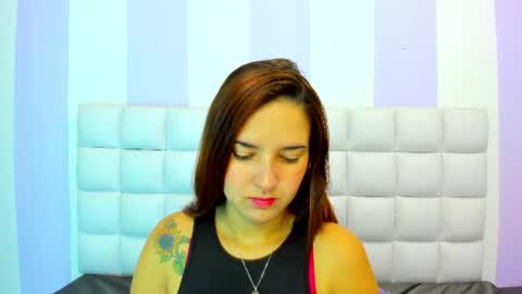 Snapshot of teresasroom_ chatting on 06-12-26, 02:05 Teresa online show from 06-12-26, 02:05