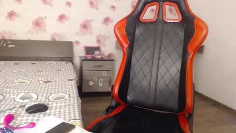 teressa_lovee online show from 04-15-26, 10:10