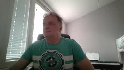 Snapshot of tero007 chatting on 09-18-25, 09:11 tero007 online show from 09-18-25, 09:11