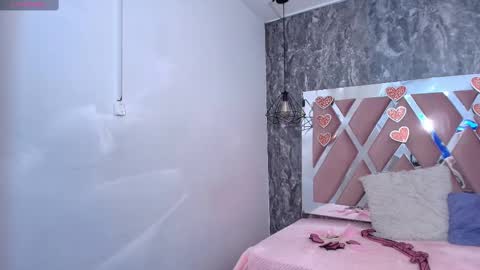 Terra Elowen online show from 09-21-25, 11:45