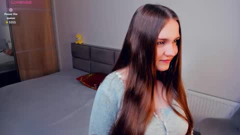 Julia online show from 03-03-26, 06:03