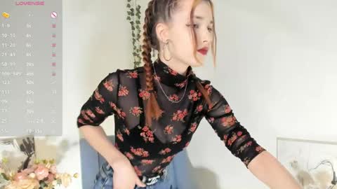 Caroline online show from 05-09-26, 04:34