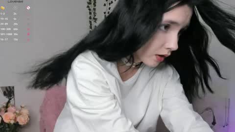 Caroline online show from 05-30-26, 05:21