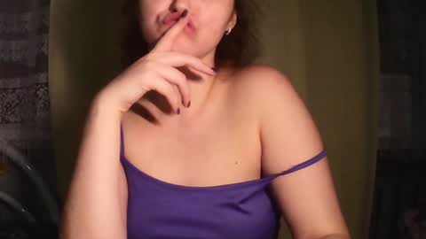 Tessa online show from 12-18-24, 03:55