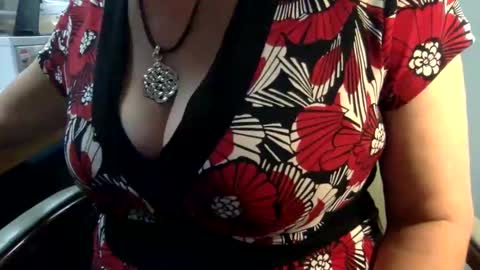 Snapshot of tessa_foxxx chatting on 09-10-25, 08:20 tessa_foxxx online show from 09-10-25, 08:20