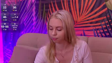 Tessa online show from 07-20-26, 09:12