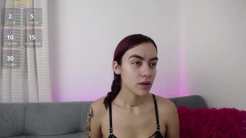 Tessa foxie      online show from 05-21-26, 11:28