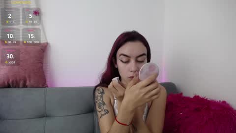 Tessa foxie      online show from 05-22-26, 11:16