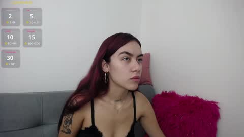 Tessa foxie      online show from 05-23-26, 12:09