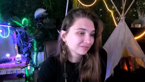 Tessa online show from 10-03-25, 05:26