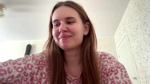 Emily online show from 06-05-26, 08:42