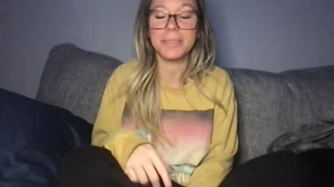 Daphne Summers online show from 11-12-25, 03:40