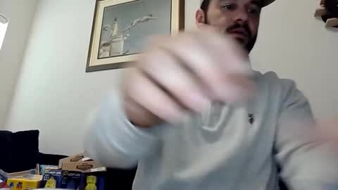 Snapshot of texasfried chatting on 12-17-25, 08:48 MauiMinded808 online show from 12-17-25, 08:48