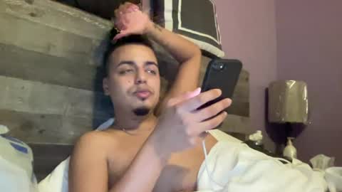 Derick online show from 08-08-26, 09:55