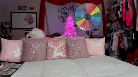 peachy online show from 01-21-25, 12:04