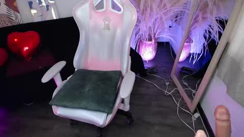 teylo_80as online show from 04-18-26, 07:07