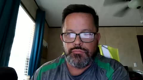 tgchkn86 online show from 10-02-25, 09:44