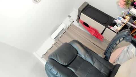 Luna online show from 11-29-25, 03:20