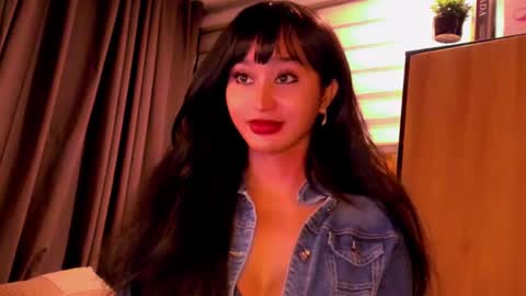 Snapshot of th3r3sa chatting on 12-03-24, 02:58 th3r3sa online show from 12-03-24, 02:58