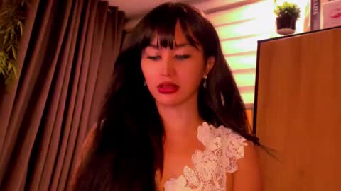 Snapshot of th3r3sa chatting on 12-16-24, 01:21 th3r3sa online show from 12-16-24, 01:21