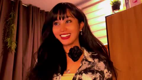 Snapshot of th3r3sa chatting on 01-12-25, 01:05 th3r3sa online show from 01-12-25, 01:05