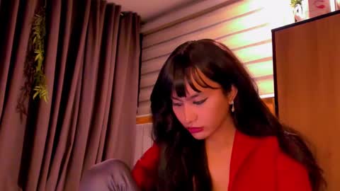 Snapshot of th3r3sa chatting on 02-25-25, 02:44 th3r3sa online show from 02-25-25, 02:44