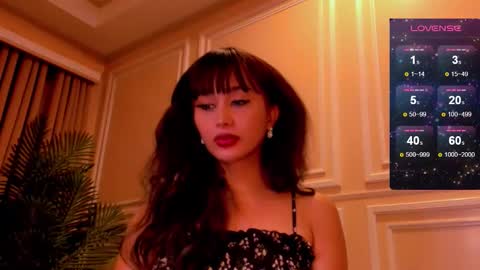 Snapshot of th3r3sa chatting on 10-09-25, 05:11 th3r3sa online show from 10-09-25, 05:11