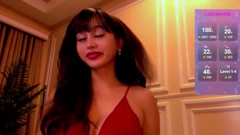 Snapshot of th3r3sa chatting on 10-29-25, 05:36 th3r3sa online show from 10-29-25, 05:36