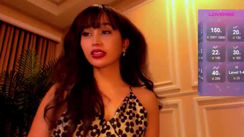 Snapshot of th3r3sa chatting on 11-13-25, 06:29 th3r3sa online show from 11-13-25, 06:29