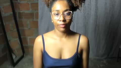 Snapshot of thaimy_ chatting on 06-05-26, 02:51 thaimy_ online show from 06-05-26, 02:51