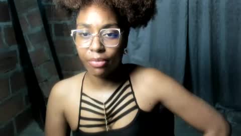 Snapshot of thaimy_ chatting on 06-16-26, 02:14 thaimy_ online show from 06-16-26, 02:14