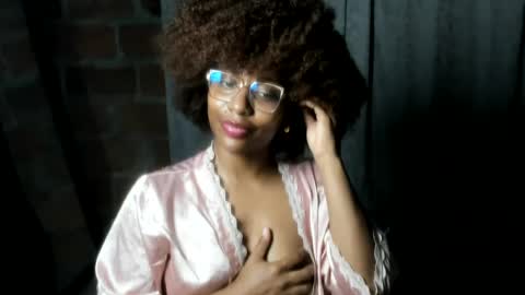 Snapshot of thaimy_ chatting on 06-20-26, 02:14 thaimy_ online show from 06-20-26, 02:14