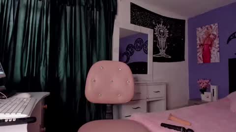 Snapshot of thalassa_root chatting on 03-05-25, 09:15 lui 3 online show from 03-05-25, 09:15