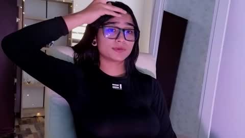 Snapshot of thalia_066 chatting on 12-10-24, 04:38 thalia online show from 12-10-24, 04:38