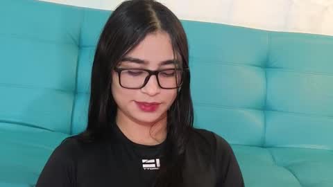 Snapshot of thalia_066 chatting on 12-30-24, 12:32 thalia online show from 12-30-24, 12:32