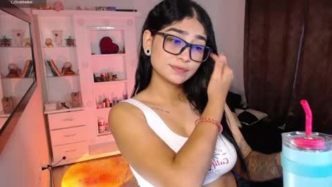 Snapshot of thalia_066 chatting on 09-15-25, 07:36 thalia online show from 09-15-25, 07:36