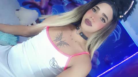 Thalia Girl online show from 02-21-25, 08:49