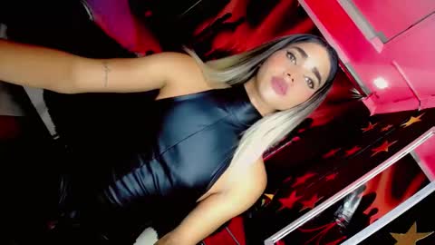 Thalia Girl online show from 02-22-25, 05:02