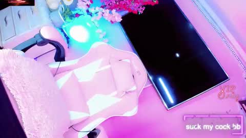 Thalia Girl online show from 02-22-26, 02:02