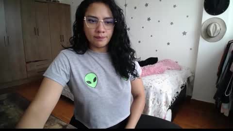    online show from 10-28-25, 06:32